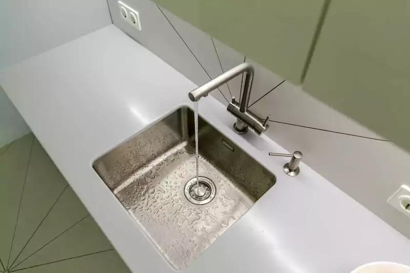 Omoikiri Tadzava 44-U/I Quadro.1