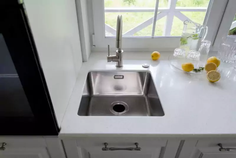 Omoikiri Tadzava 44-U/I Quadro.3