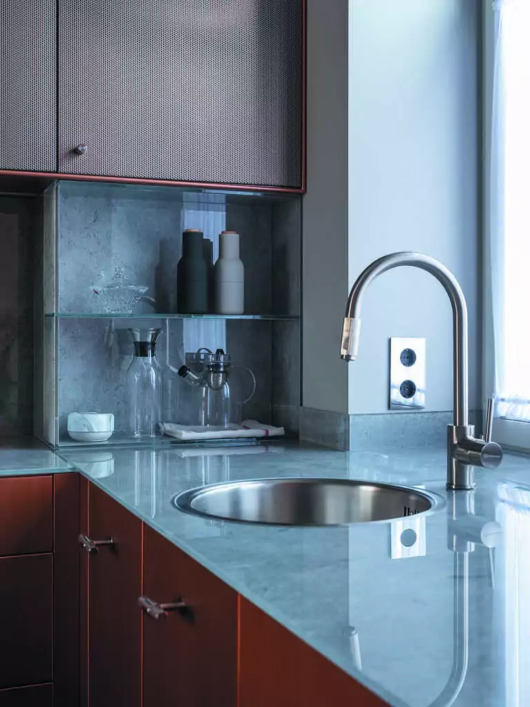 Omoikiri Toya 42-U/IF.2